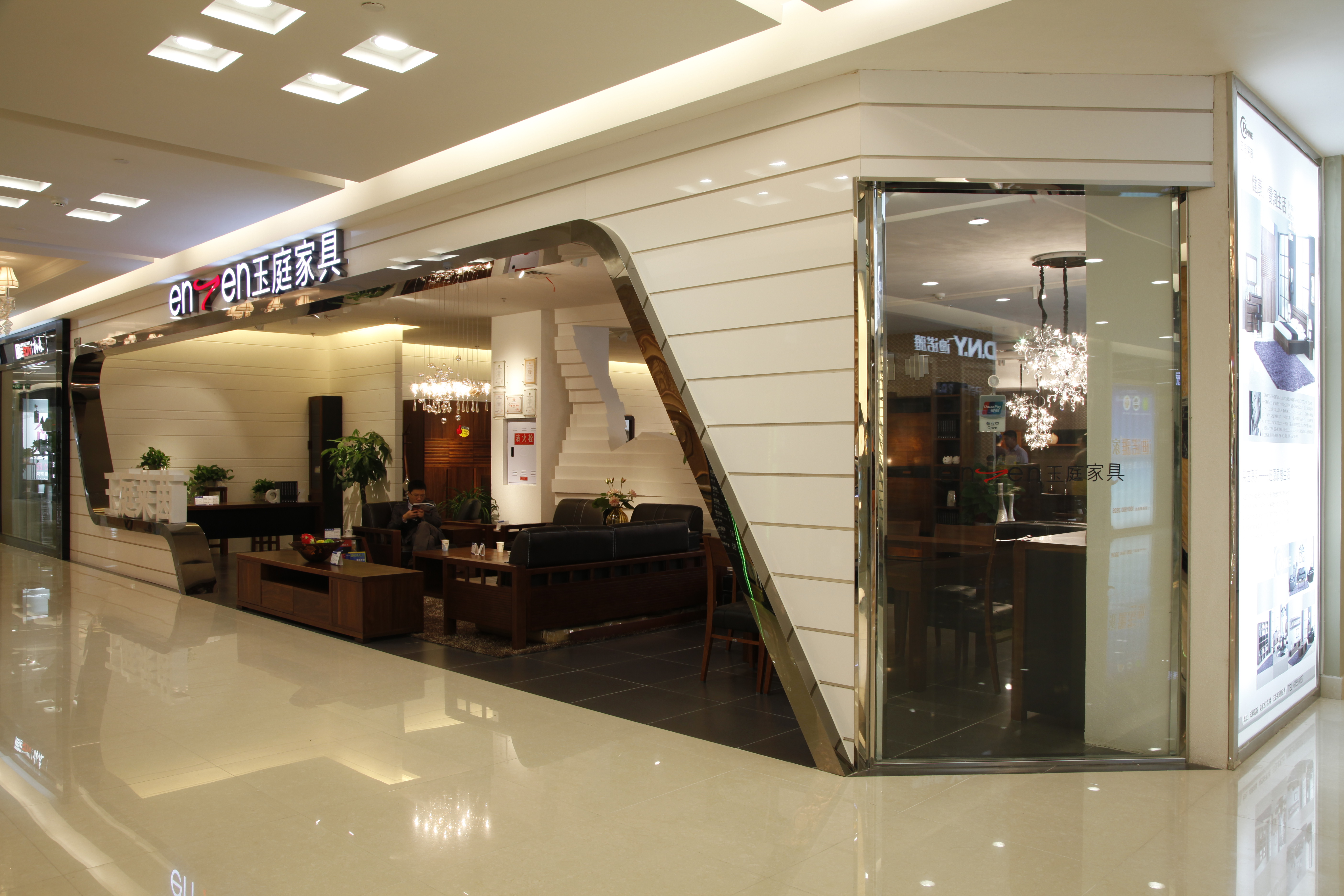 uploads/sumbaolighting.com/images/14876481993678.JPG 筒灯1.JPG